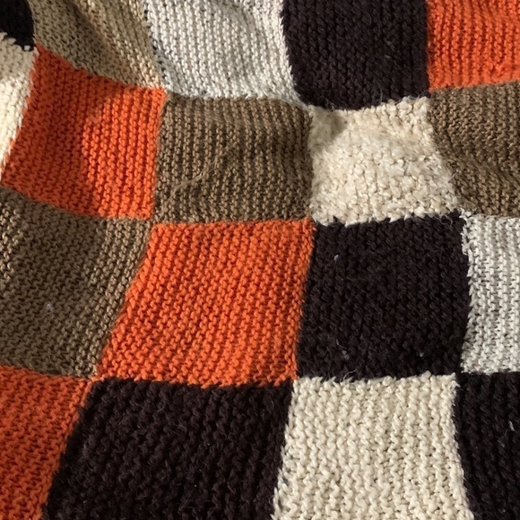 Vintage knit blanket 58” X 39”, perfect fall blanket - Picture 2 of 2